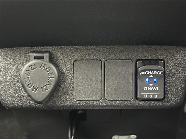 【運転席操作部】快適なドライブを楽しむための機能が装備されています！運転席から触れるので、使いやすいです！除菌プランいれていただくと、さらに清潔で安心していただけます！