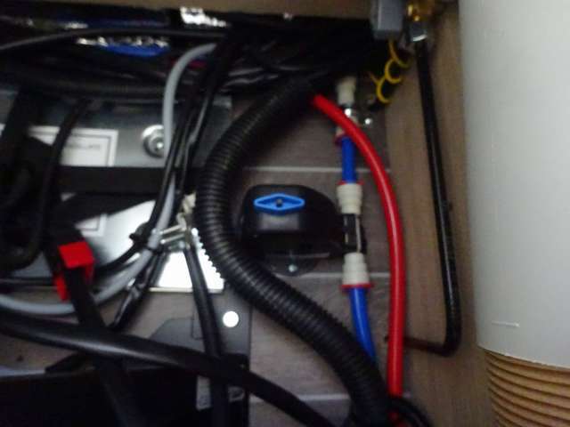 キャンピングカーの事でしたらフジカーズジャパンにお任せください。【キャンピングカーのフジ】で検索か、http：//www.Campnofuji.jp/まで直接アクセスください。