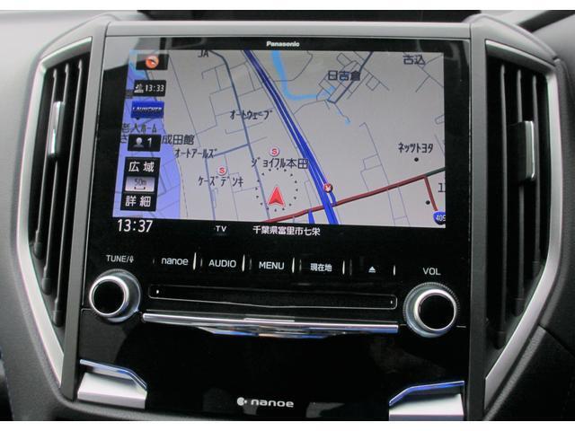 純正パナソニック製8インチの大型モニターナビが装備されております。ナビ画面の見やすさとAV機能での迫力のある映像が楽しめます。