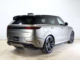 当店はMID ALFAグループの厳選した輸入車を専門に展示販売しております。