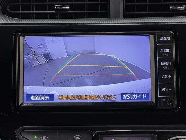 バックモニター付なので後退時に後方が見えるので安心。　車は構造上、死角がたくさんなので万が一を考えると必須ですね。　あくまで補助の為の装備、バックは目視で確認する事が重要ですよ。