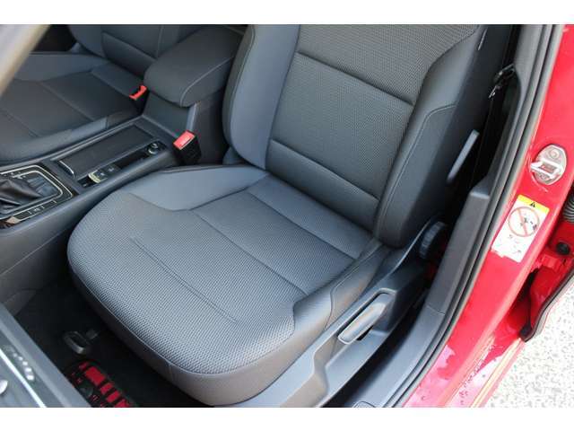 販売する在庫車を営業マン自身が事前試乗確認したり内外装状態が分かっていないのに「程度の良い車」と言われて信用できますか？売る事だけがプロの営業マンを信用して後悔しないように慎重にご検討下さい