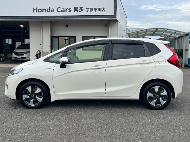 HondaCars博多　宗像東郷店中古車コーナーへようこそ☆　おクルマについてのお問い合わせはお気軽にお電話ください☆　TEL：0940-37-7878