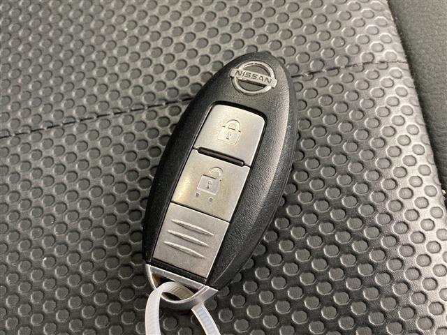 【スマートキー（エンジンスタートストップスイッチ）】スマートキー（電子キー）を持っていれば、スイッチを押すだけでエンジンをかけることができます！