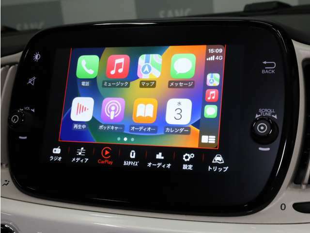 ■純正タッチスクリーンディスプレイ　■Apple CarPlay・Android Auto対応　■USB入力端子　■Bluetooth