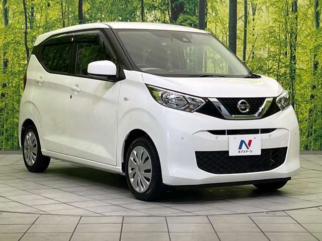 大好評のボディコーティング「弾スプラッシュコート」もご納車までに施工可能。通常のガラスコートと異なる、耐久年数6年の無機質ガラスコーティングが、ボディをキレイな状態に保ってくれます。