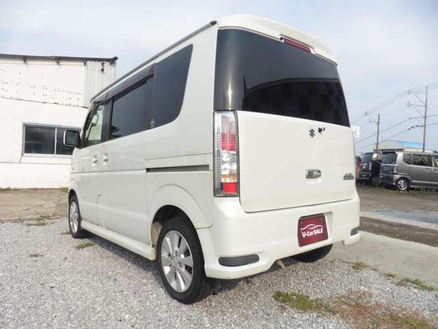 展示車以外のお車でも全国の仕入れ先からお客様のニーズに合ったお車をお探します！