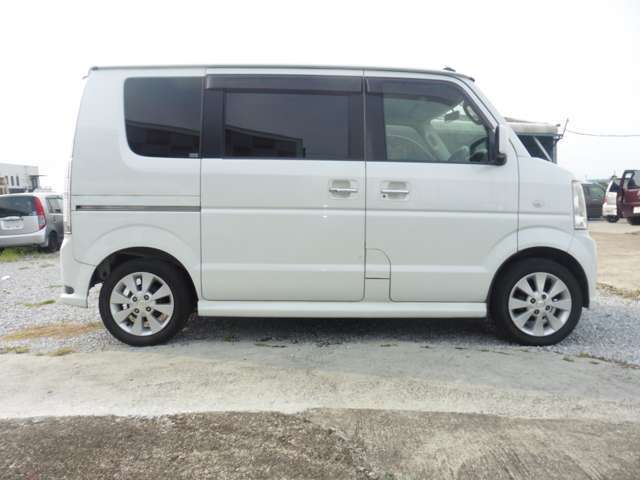 宮崎県自動車整備振興会所属の自社整備工場です！軽自動車・普通自動車はもちろん大型トラック・バスも車検整備いたします★