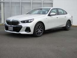 当社の車を見ていただき有難うございます。全車BMW/MINI正規認定中古車です。ご購入後,は新車購入時と同じアフターサービスを受けていただけます。