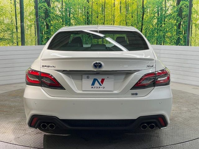 安心の最長10年・走行無制限保証（有償）をご用意。保証内容も充実はもちろん、無料点検＆オイル交換や、年中無休の全国・24時間ロードサービスも付帯されておりますのでご安心下さい。