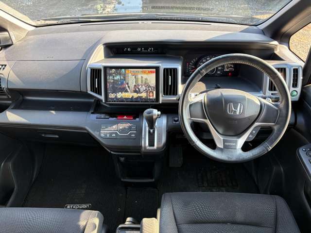 運転者にとっては日々使用することとなる運転席です。運転席が快適だと運転に集中することができますね。