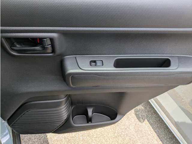ぜひお客様のカーライフパートナーとして古城モータースに一度だけチャンスを下さい。ご満足して頂ける「商品」「サービス」「サポート」をご提供致します。