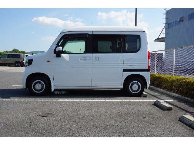 ディーラーの車が高いというイメージをお持ちのお客様、必見ですよ！諸費用が明確で安いので、是非、総額でご検討ください！