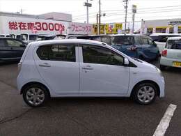 SDナビ☆TV☆CD☆スマートアシスト☆エコアイドル☆横滑り防止☆Hライトレベライザー☆キーレス☆バニティミラー☆純正セキュリティ☆Wエアバッグ☆純正フロアマットドアバイザー☆試乗OK☆