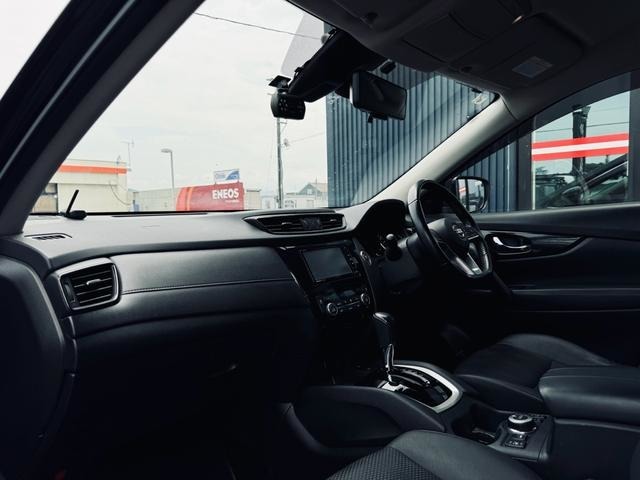 詳しいお車の状態をご覧頂く為、多くの写真を掲載しておりますので、最後の一枚までご覧下さい♪
