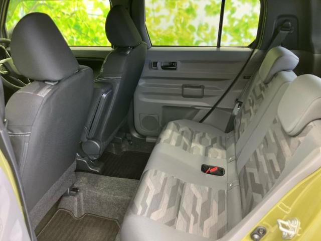 WECARSでは各商談席に大型モニターをご用意しております！見やすい大画面でゆったりと全国の在庫をご覧いただけます！是非ご来店お待ちしております！