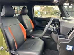 「この車の写真をもっと見たい」「状態が気になる」「この装備はついている？」どんな小さな疑問でもお気軽にお問い合わせください！