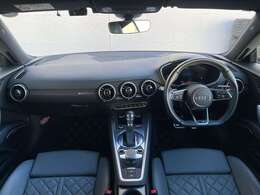 LIBERALAでは安心してお乗りいただける輸入車を全国のお客様にご提案、ご提供してまいります。