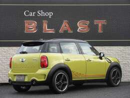 大人気のミニクロスオーバー入庫です☆