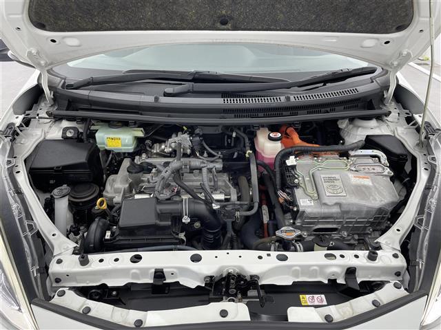 【エンジンルーム】エンジンの調子は良好です！ご納車前にはしっかりとオイル交換・その他油種類の点検補充をさせて頂きます。また、ガリバーでは修復歴のある車は販売いたしません。