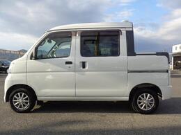 九州トップクラスの大型展示場で高品質車を常時200台を展示しております。当店の他展示車もご覧ください。