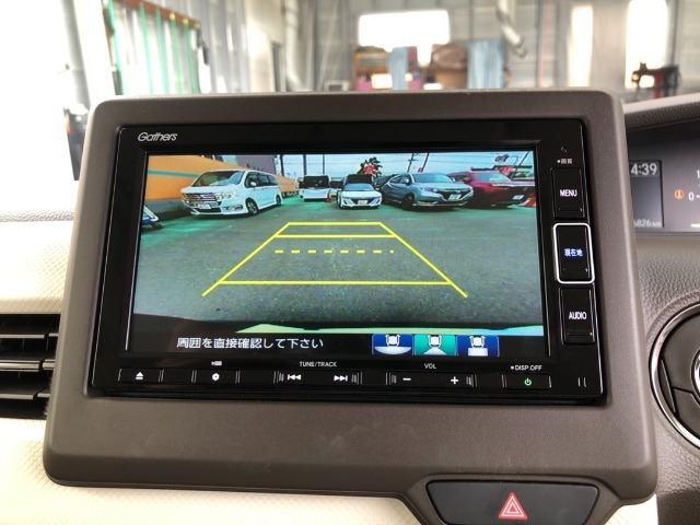 【バックカメラ】駐車時に安心のバックカメラが装備されています！