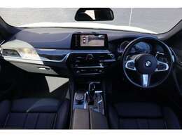 【インパネ全体】『インパネ全体』の画像になります。写真の内容に関してご不明点、ご質問等がございましたらお気軽にガリバー店舗までお問い合わせください。