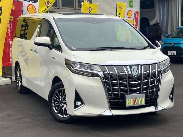 プロの専門業者によるルームクリーニングを実施しています！☆室内の細かい所からエンジンルームまでキレイになった状態でお渡しいたします♪プロの専門業者によるルームクリーニングを実施しています！