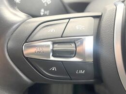 ●レーダークルーズコントロール：前の車との車間距離を一定にとりつつ、一定速度で自動走行してくれる次世代のクルーズコントロール！主に高速道路や自動車専用道路で使用する便利な機能です！