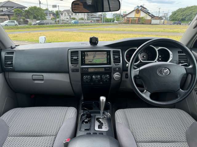 全車試乗可能です。大きな展示場内を実際に運転してみて下さい。実際に乗ってみてこれからのカーライフを想像してください♪