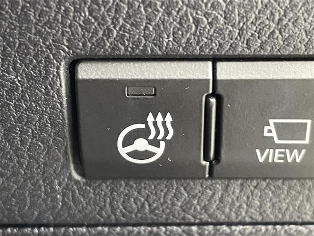 【ステアリングヒーター】冬場の寒い日に手がかじかみながら運転するのはツライですよね。でも、これがあれば安心です！ハンドルのグリップ部がじわっと暖かくなって心までポカポカします。