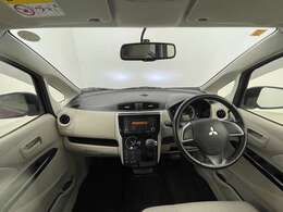 【インパネ全体】『インパネ全体』の画像になります。写真の内容に関してご不明点、ご質問等がございましたらお気軽にガリバー店舗までお問い合わせください。