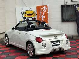 余計な手数料やグレーな諸費用は掛かりません。県外登録は基本プランに+11.000円です。(陸送費は別)