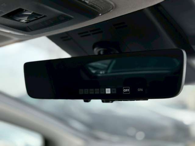 純正12.3型ディスプレイ　ナビ　フルセグTV　デジタルインナーミラー　Bluetooth　AppleCarPlay