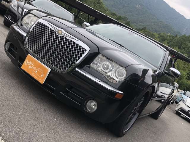 クライスラー300C HEMI5.7ℓ車検令和8年6月迄 クライスラー300C HEMI5