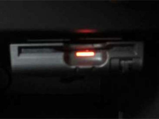 〔ETC〕高速道路必須アイテムのETC装着済みです。最近はスマートインターチェンジも増えてきたのでETC必須ですね！