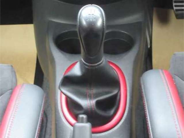 5速マニュアル仕様