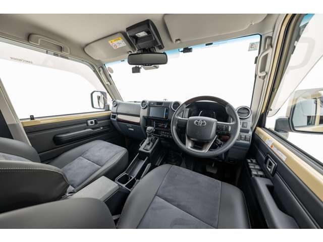 ●Instagram・LINEでもご商談可能でございます。お気軽にお問合せ下さい！◆Instagram：arc.gallery_　◆LINE ID：@mro7465m