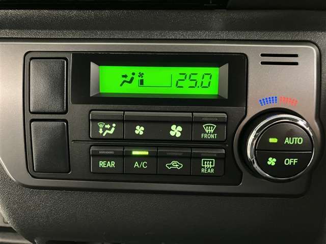 エアコンの操作パネルです。