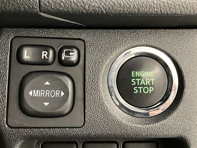 プッシュ式エンジンスターターです。