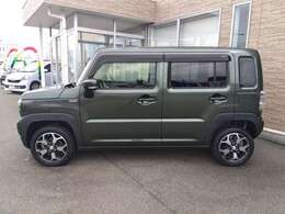 デュアルカメラブレーキ　走行1.1万KM　SDナビ　フルセグTV　Bluetooth　バックカメラ　エンジンスターター　Wシートヒーター　LEDヘッドランプ＆フォグランプ　スマートキー　リアソナー