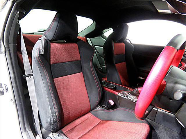 買取も強化中！ご愛車を手放す際にはぜひ当店、『COLOR’S』へご連絡ください！