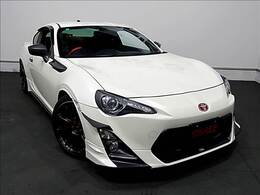 当店では低価格カーを専門に取り扱っています。初めてハンドルを握る方には、”車を操る楽しさ”を感じて頂ければ幸いです。