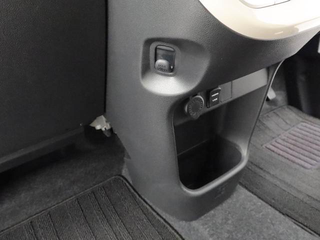 飲み物やオリジナルのお菓子を用意してございます。アットホームなお店作りを目指していますので気軽にお越しくださいませ。