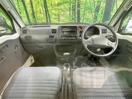 グループ総在庫数約30，000台！！全国の系列店からメーカー・車種問わずご紹介出来るので、あなたにピッタリのお車が見つかるはずです♪まずはお問い合わせ下さい☆