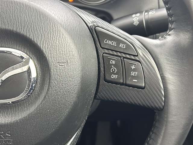 【運転席操作部】『運転席周辺の装備』の画像になります。快適なドライブを楽しむための機能が装備されています！運転席から触れるので使いやすいです！