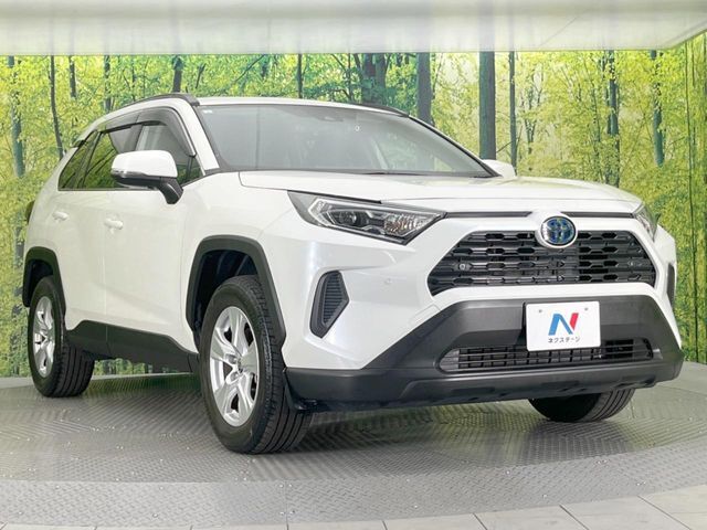大好評のボディコーティング「弾スプラッシュコート」もご納車までに施工可能。通常のガラスコートと異なる、耐久年数6年の無機質ガラスコーティングが、ボディをキレイな状態に保ってくれます。