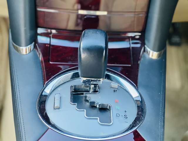 電話090-4054-7070までお気軽に問い合わせ下さい♪その際、「カーセンサーを見たよ」と教えて下さいネ！お待ちしております♪当店はメールbehedo_co_ltd@yahoo.co.jp でもお問い合わせが出来ます。