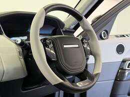 人気色サントリーニブラック＆大迫力の22インチスタイル5083ファイブスプリットスポークアルミホイール(グロスブラックフィニッシュ)や