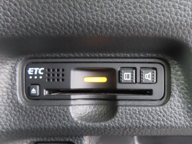 【ETC車載器装備済み】ご使用いただくには別途セットアップ費用がかかります。ご用命の際はお申し付けください。